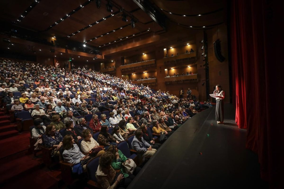 Teatro Municipal Las Condes - Comuna Las Condes